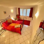 Centre Of Olonzac, 2 Bedrooms & Private Sunny Rooftop Terrace Olonzac