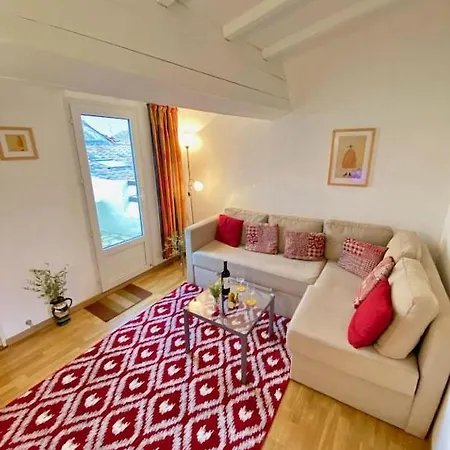 Holiday home Centre Of Olonzac, 2 Bedrooms & Private Sunny Rooftop Terrace