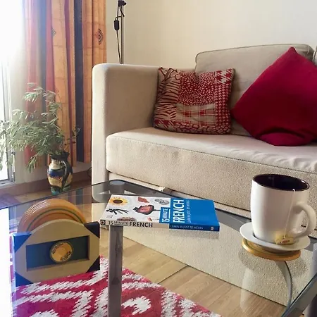 Casa vacanze Centre Of Olonzac, 2 Bedrooms & Private Sunny Rooftop Terrace Olonzac